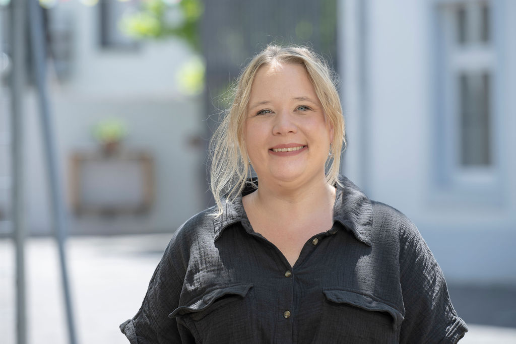 Julia Tzscheutschler
